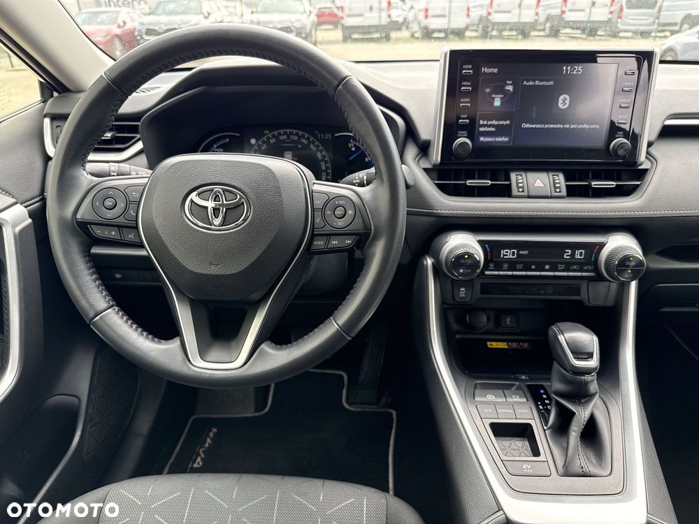 Toyota RAV4 - 10