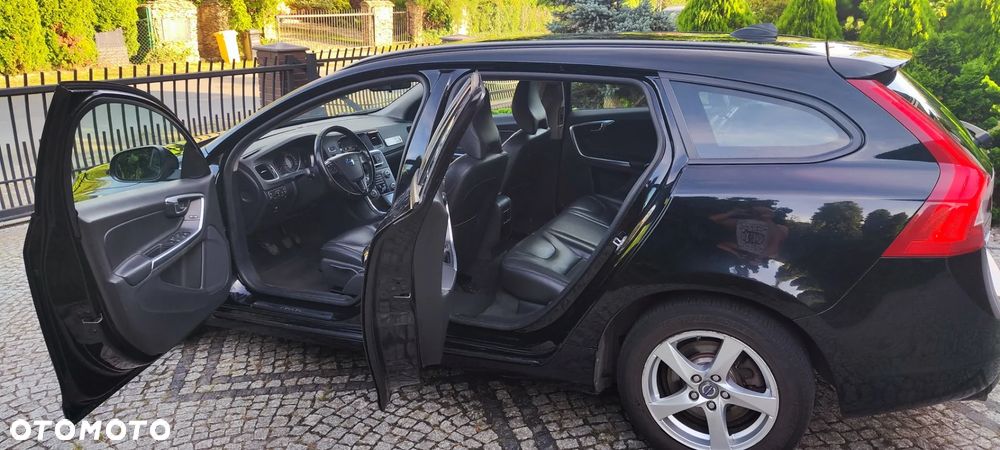 Volvo V60 D4 Kinetic - 5