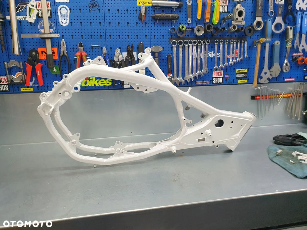 Husqvarna FE - 7