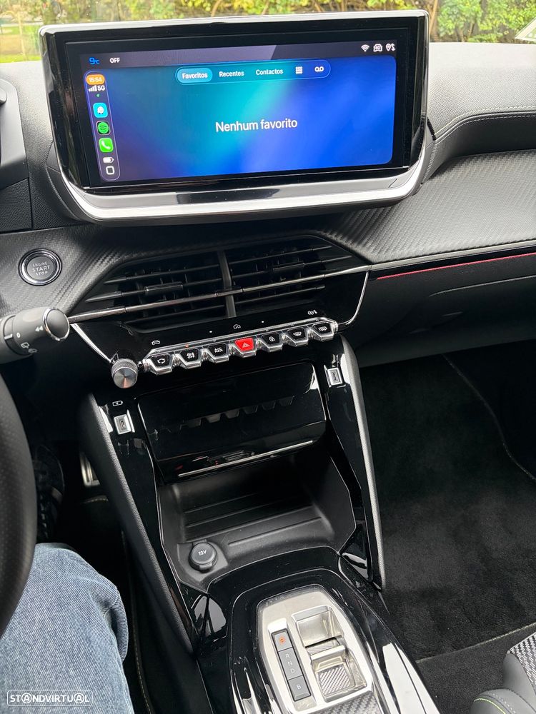 Peugeot e-208 GT - 8