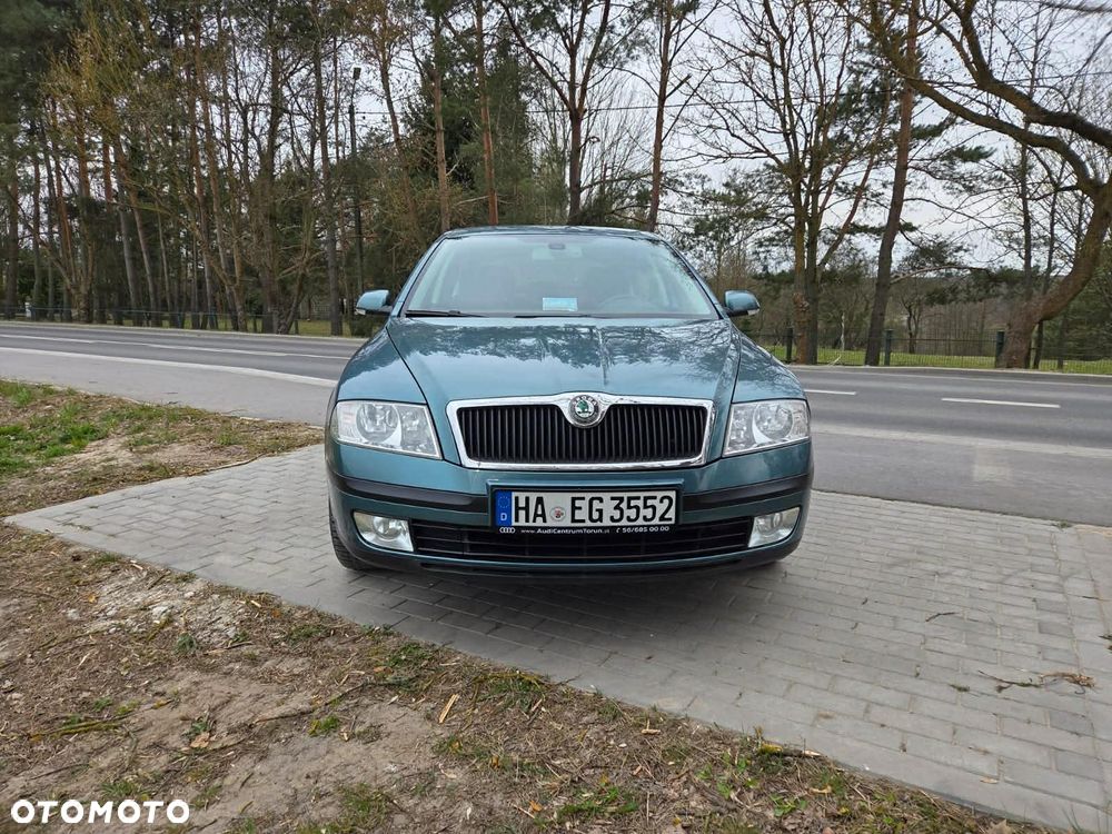 Skoda Octavia 1.6 Elegance EU5 - 6