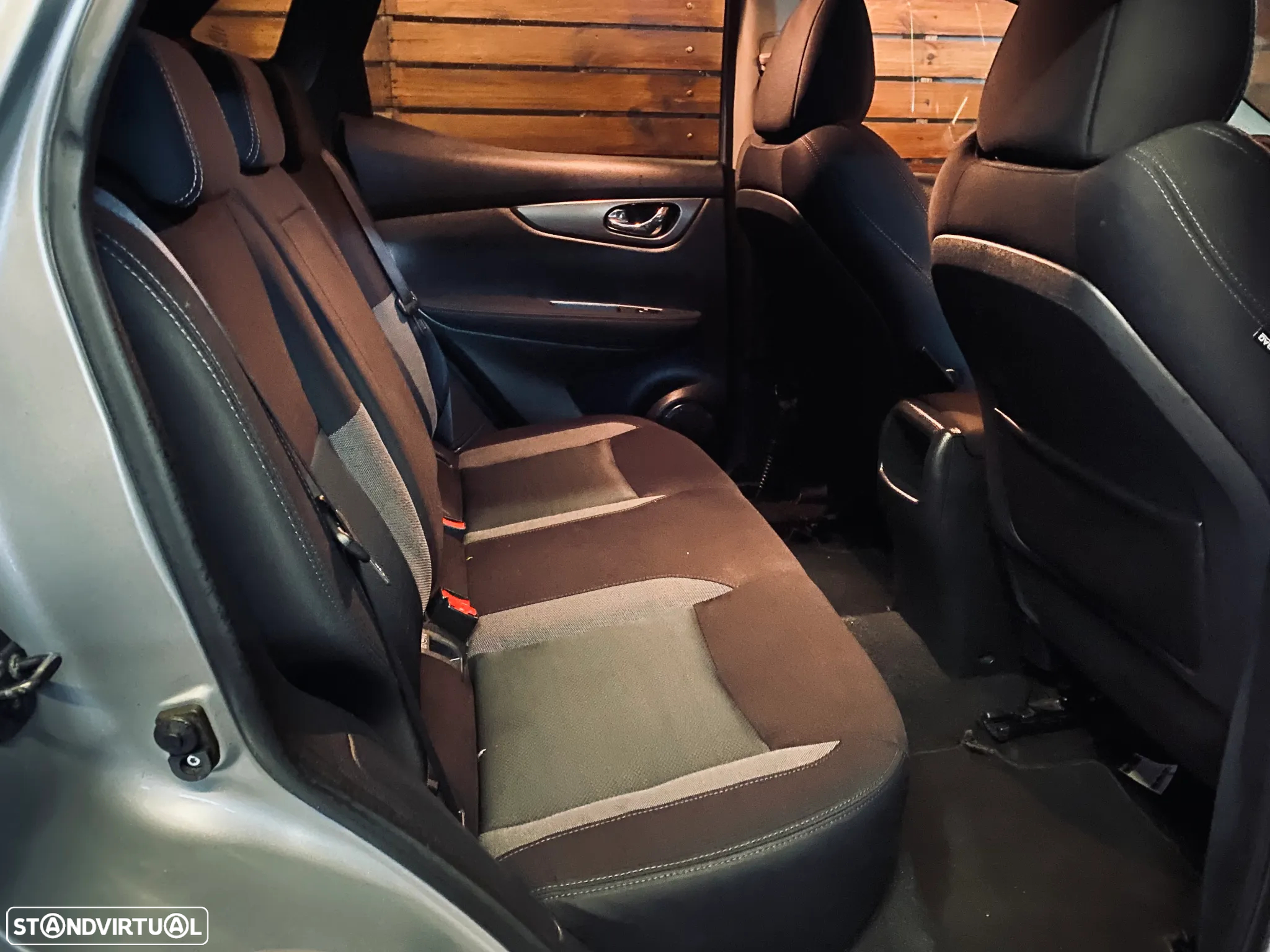 Nissan Qashqai 1.5 dCi N-Connecta - 8
