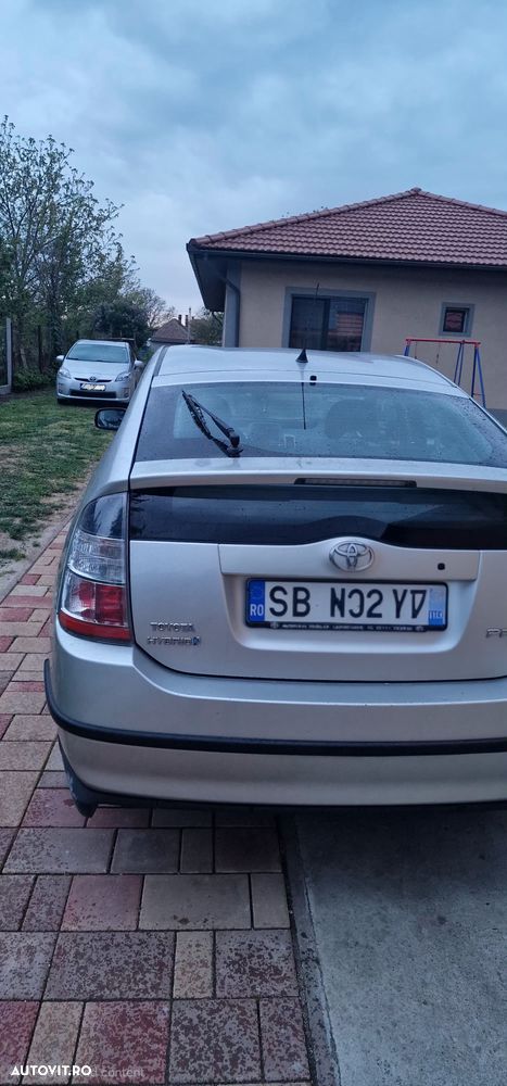 Toyota Prius - 6