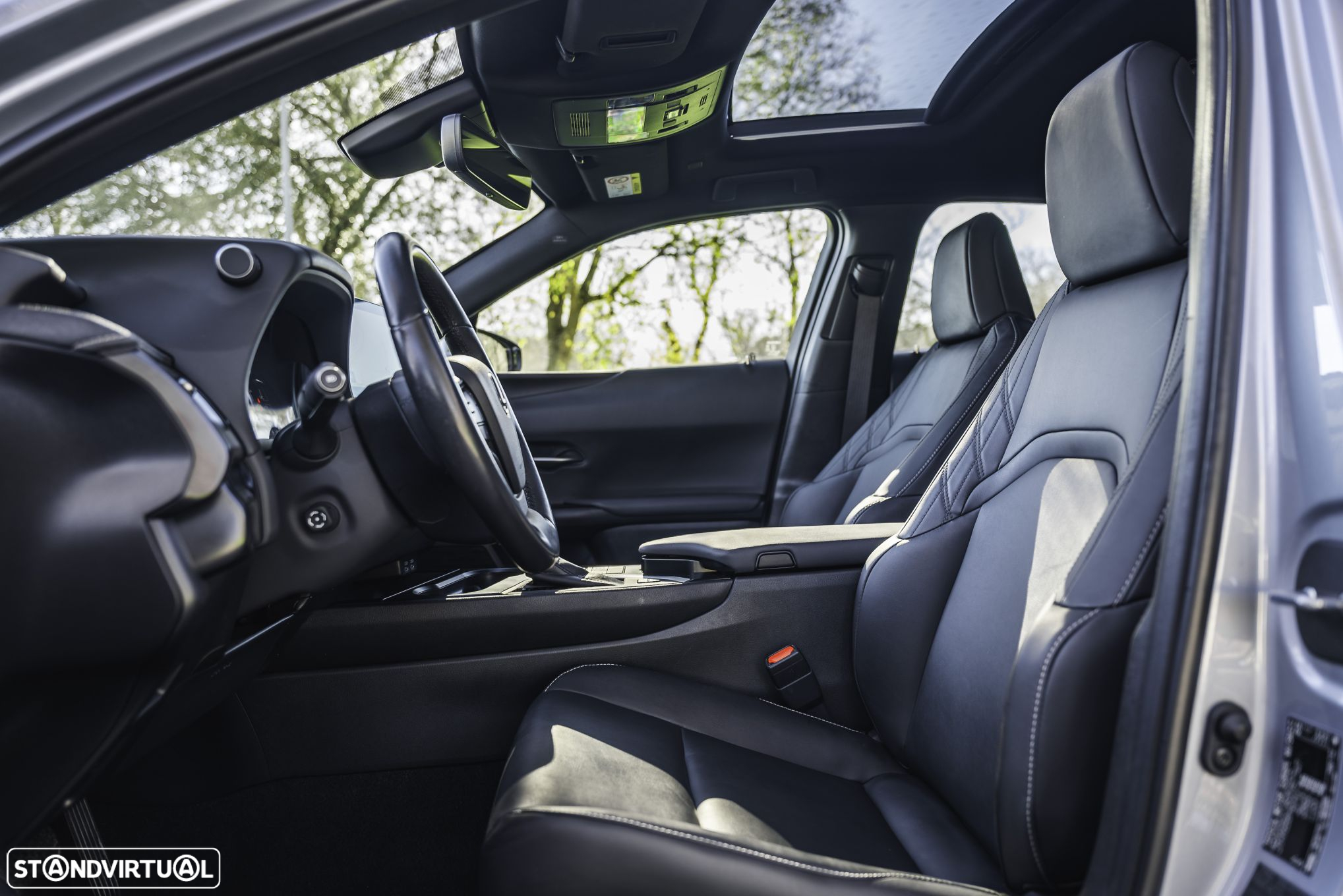 Lexus UX 250h Sport (Ecrã 12.3) - 10