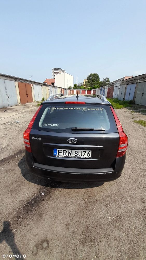Kia Ceed - 7