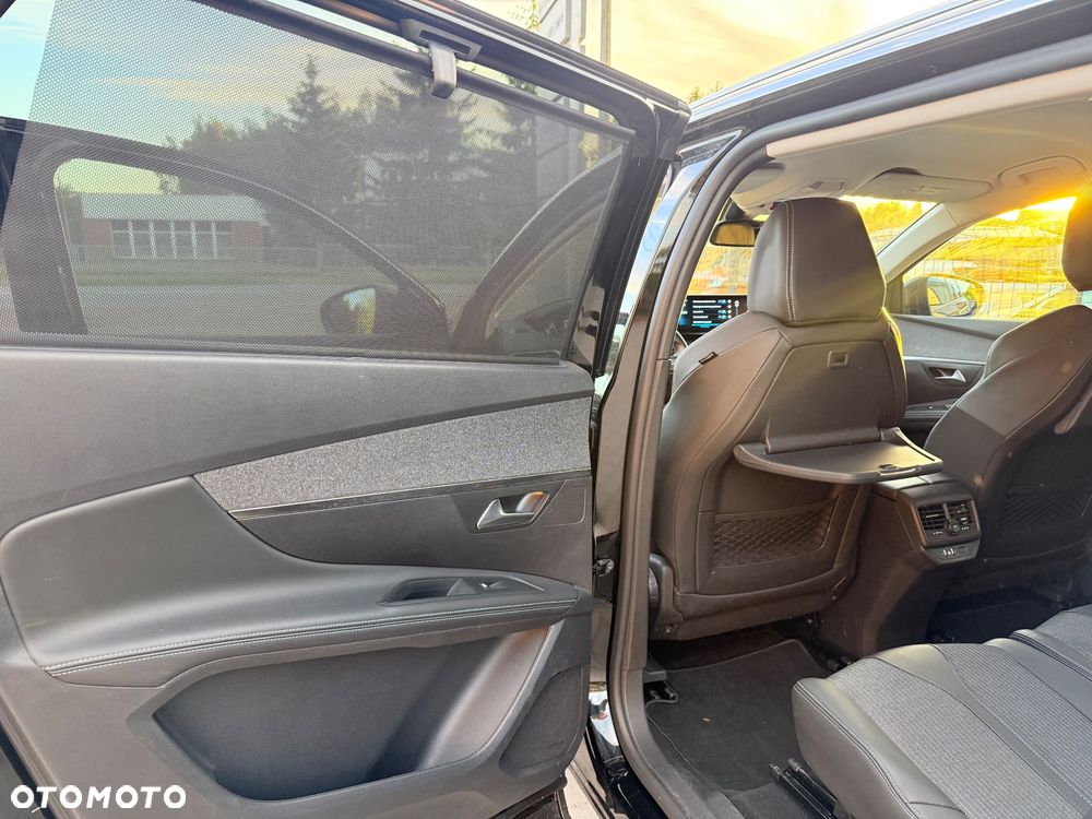 Peugeot 5008 BlueHDi 130 EAT8 Allure - 11