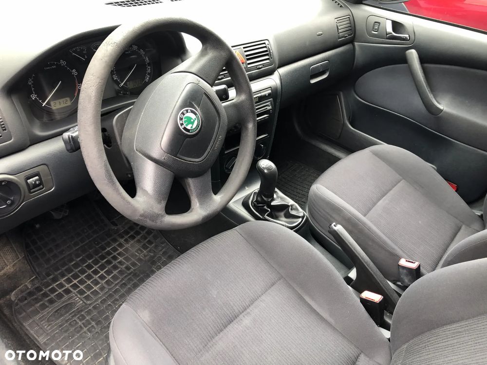 Skoda Octavia 1.6 Tour Classic - 7