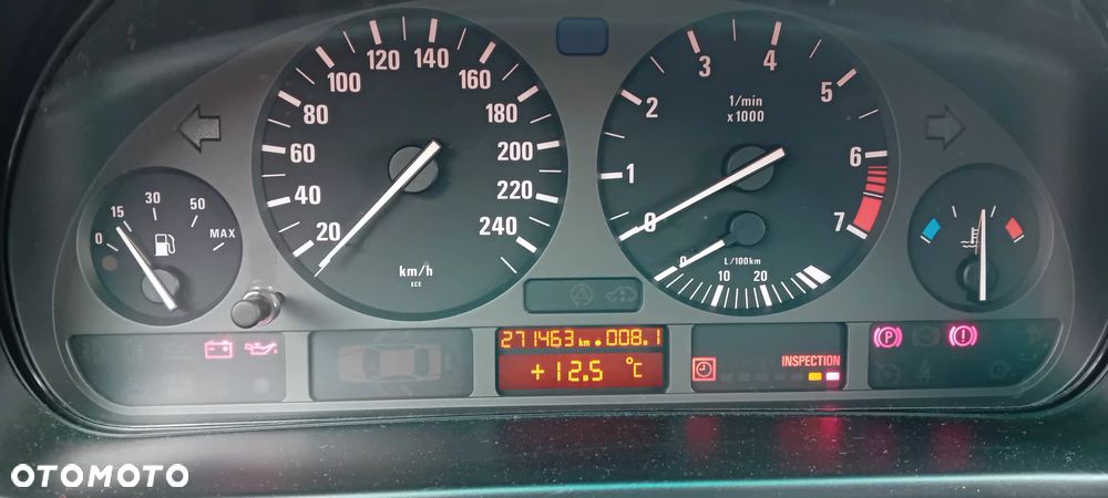 BMW Seria 5 520i - 26