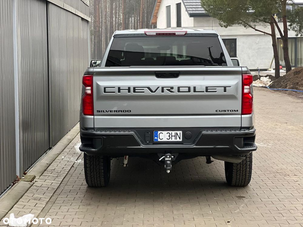 Chevrolet Silverado - 22