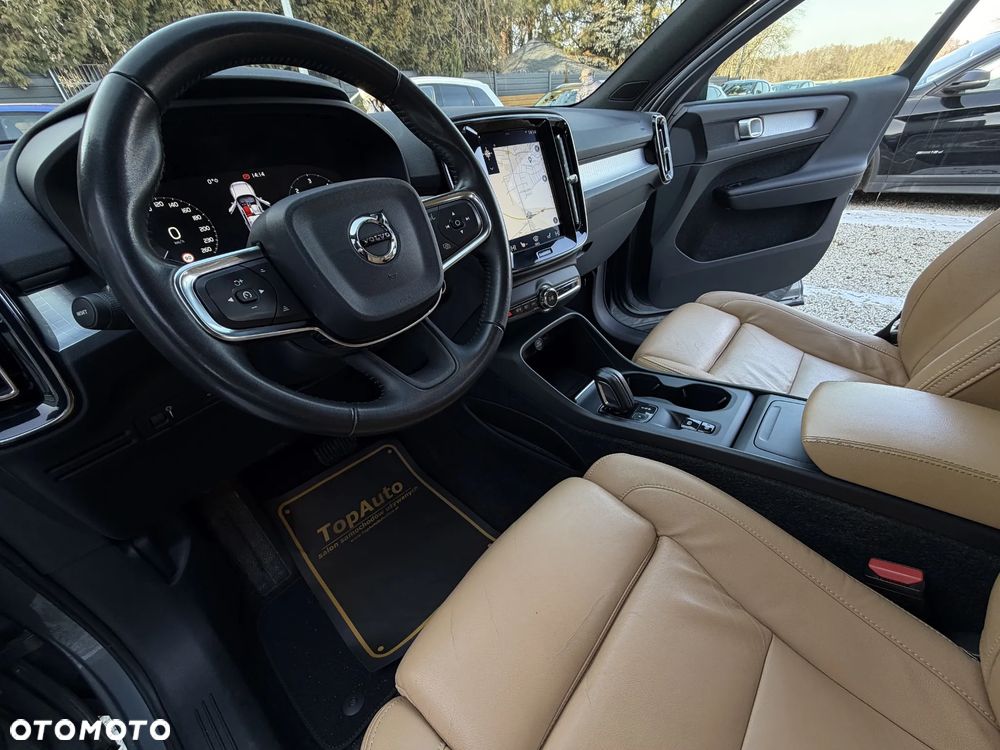 Volvo XC 40 D4 AWD Geartronic Momentum - 20