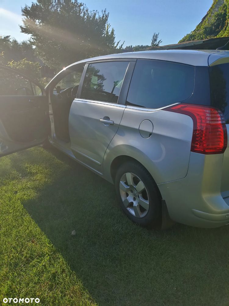 Peugeot 5008 1.6 Active 7os - 12