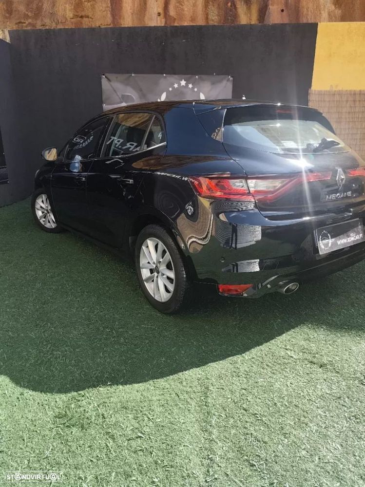 Renault Mégane ENERGY dCi 110 EDC INTENS - 4