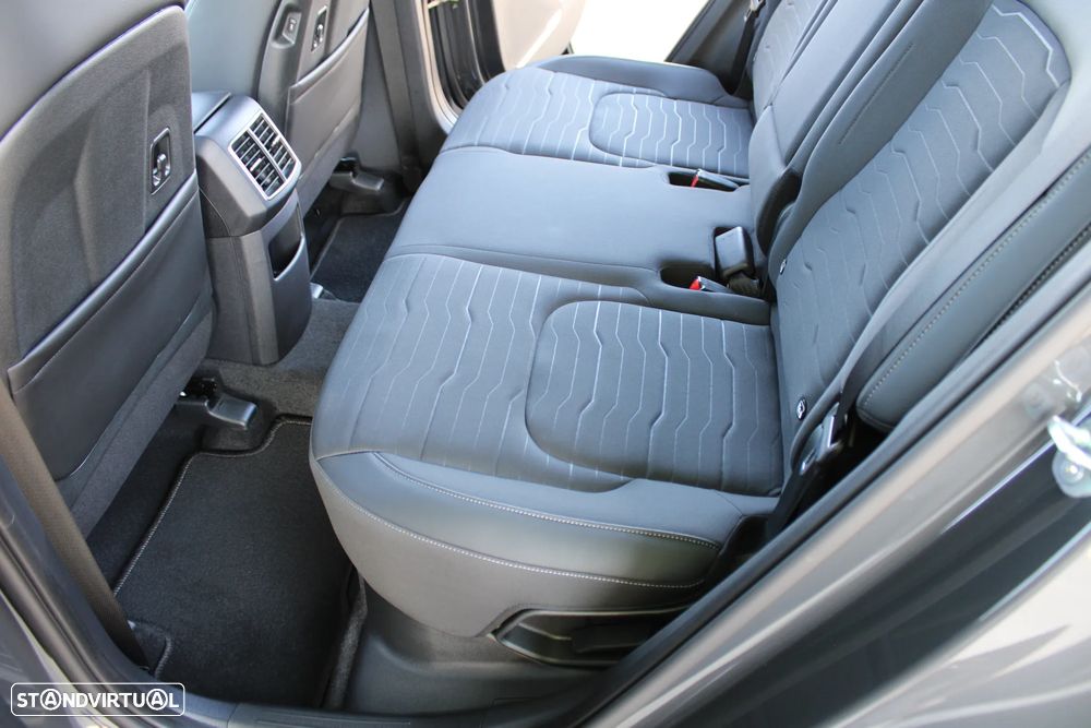 Kia Sportage 1.6 T-GDi HEV Drive - 39