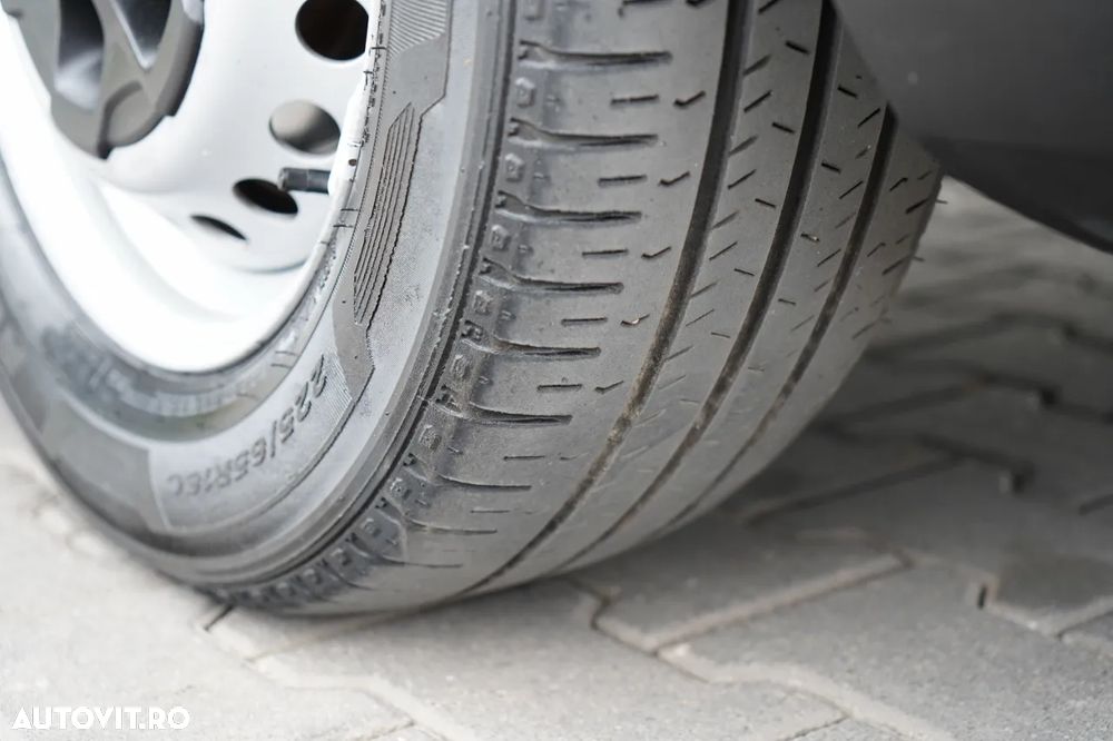 Iveco DAILY 35-180 / 4.7 m TIN / FURGONĂ / HI-MATIC / IMPORTAT - 15