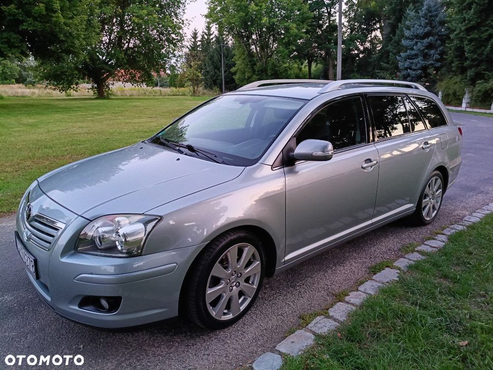 Toyota Avensis - 6