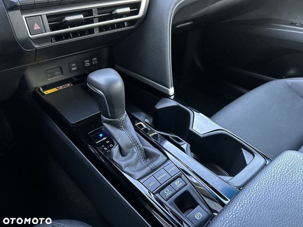Toyota Camry - 20