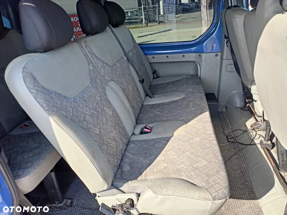 Opel Vivaro - 12