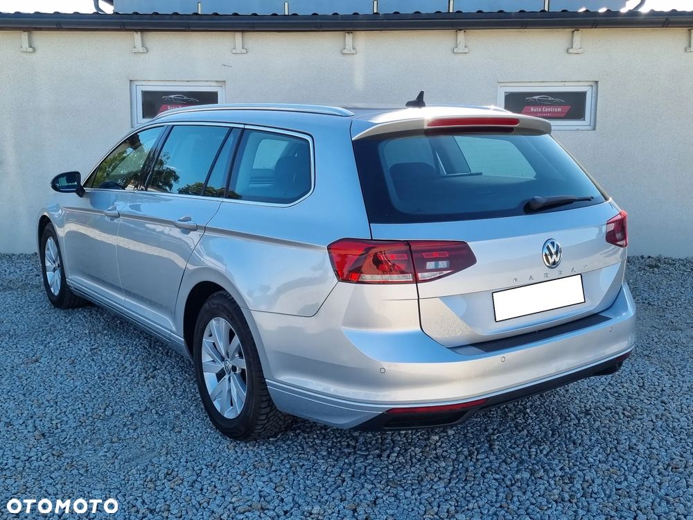 Volkswagen Passat - 5