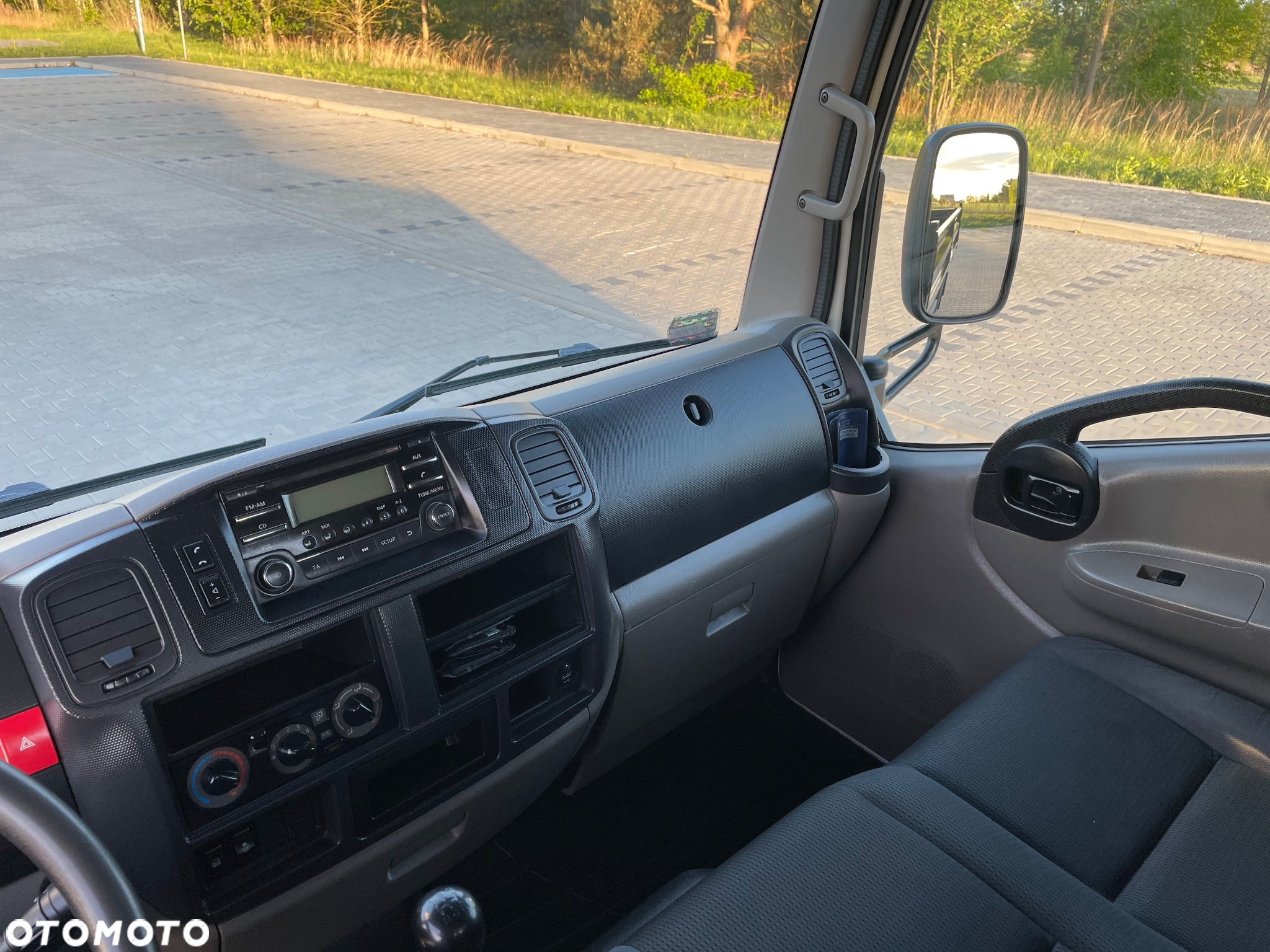 Nissan Cabstar - 35