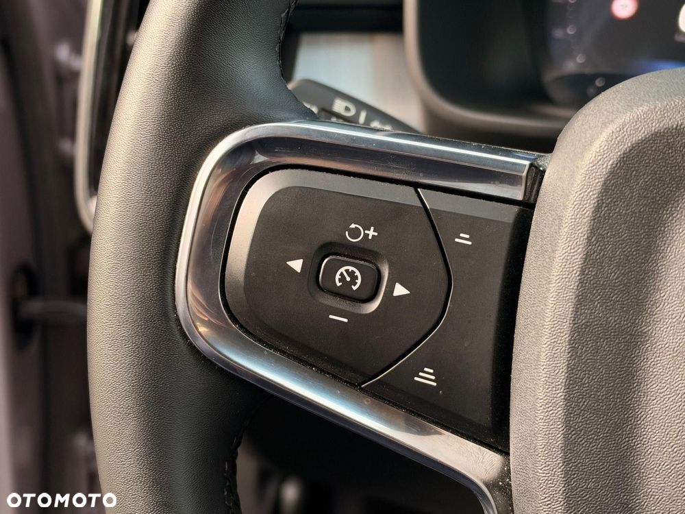 Volvo XC 40 - 26