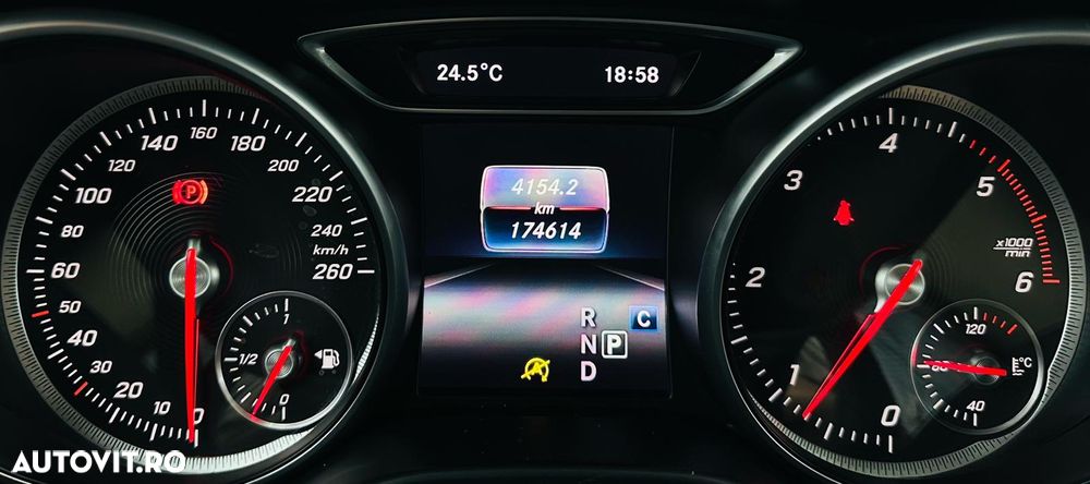 Mercedes-Benz CLA 220 d Shooting Brake 7G-DCT AMG Line - 31