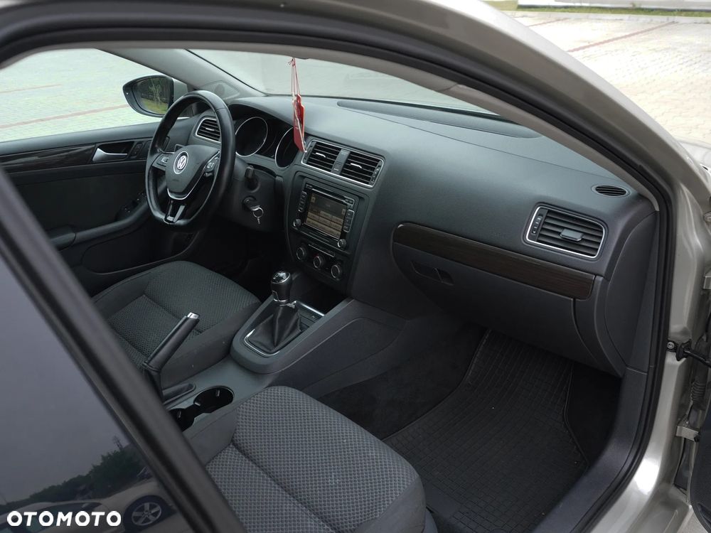 Volkswagen Jetta 2.0 TDI DPF BMT Comfortline - 8
