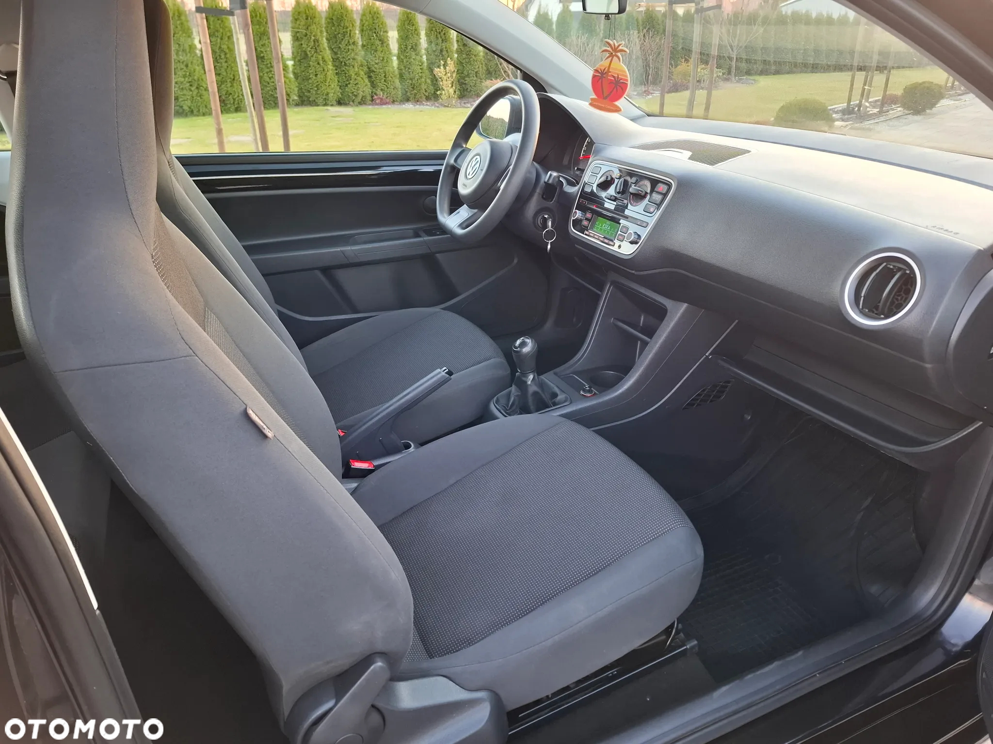 Volkswagen up! 1.0 street - 37