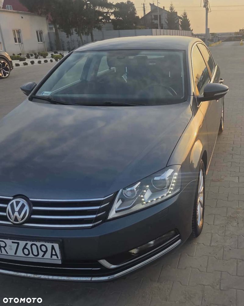 Volkswagen Passat 2.0 TDI Comfortline - 18