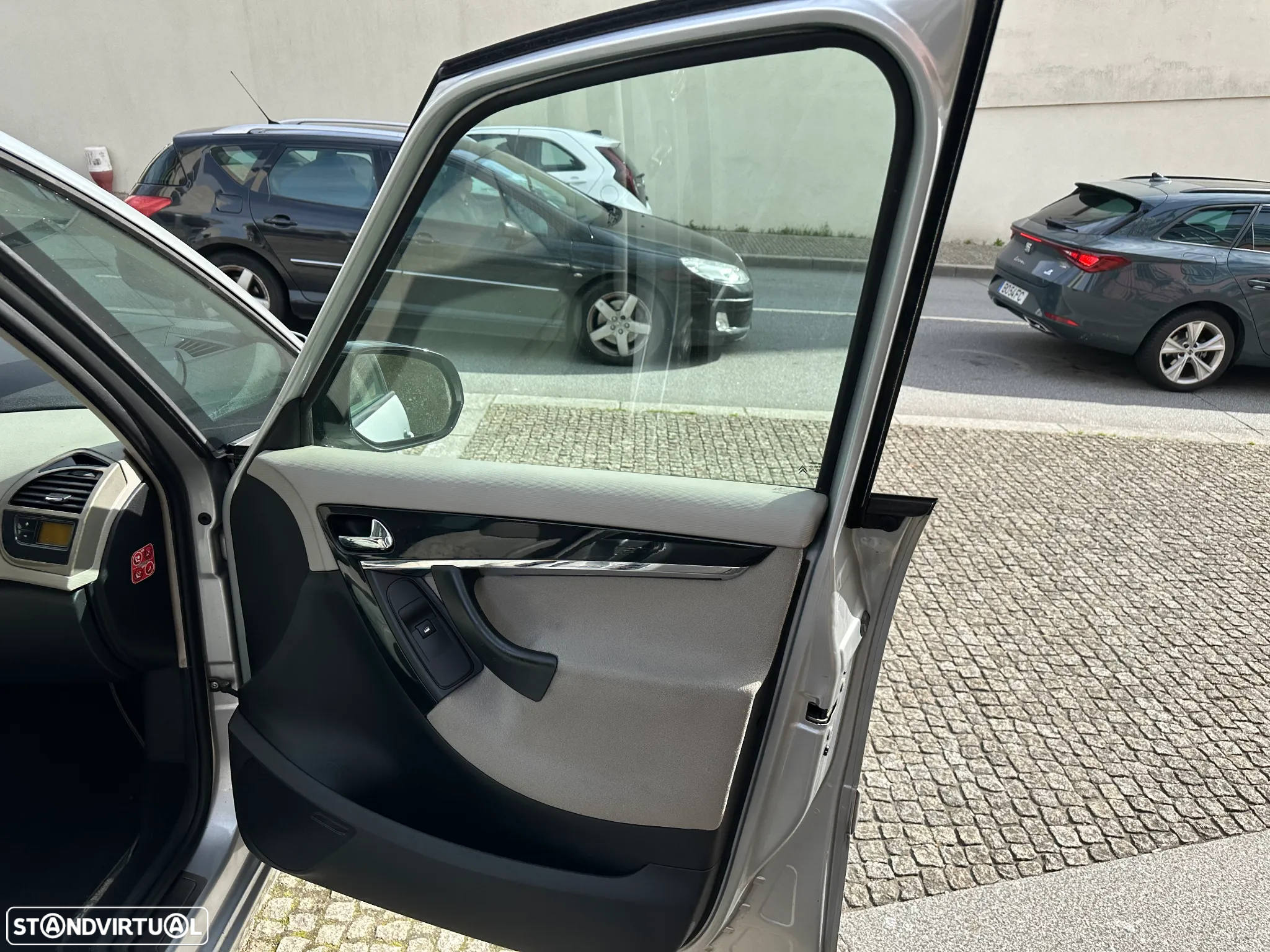 Citroën C4 Grand Picasso 1.6 HDi Exclusive CMP6 - 19