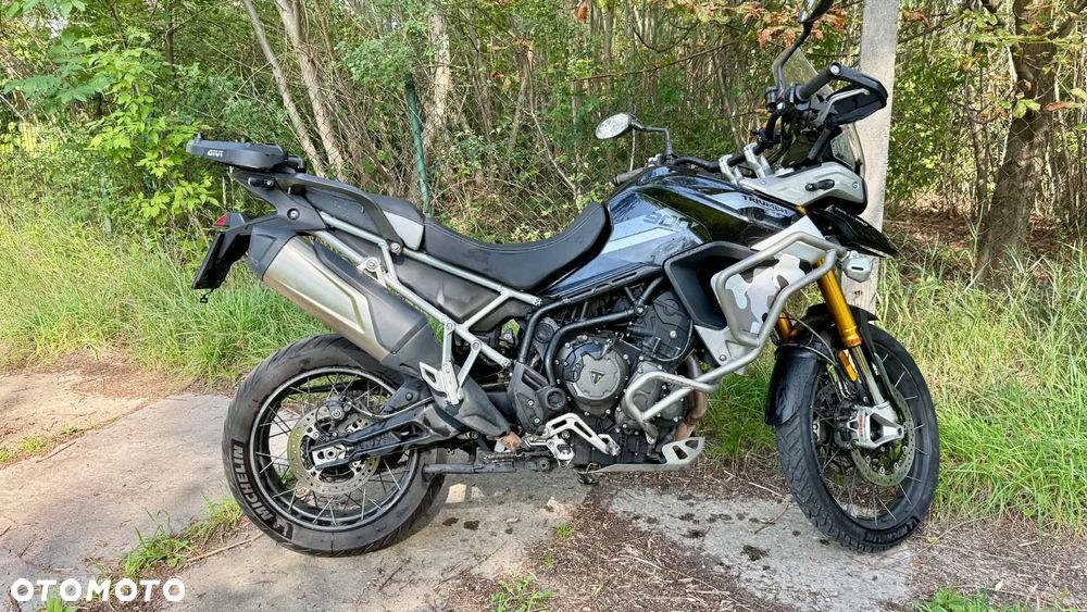 Triumph Tiger - 1