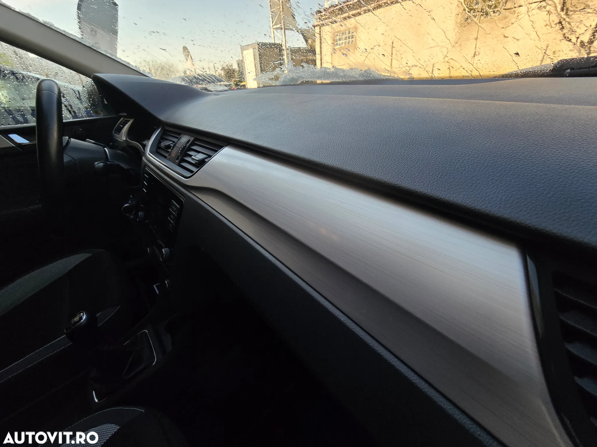 Skoda RAPID Spaceback 1.0 TSI Monte Carlo - 10