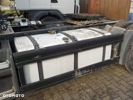 SCANIA R ZBIORNIK PALIWA 700L - 1