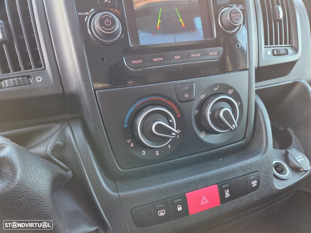 Citroën JUMPER 2.2 BlueHdi L4 H2 - 12