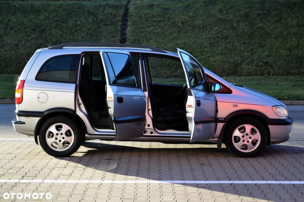 Opel Zafira 2.0 DTI Edition - 28