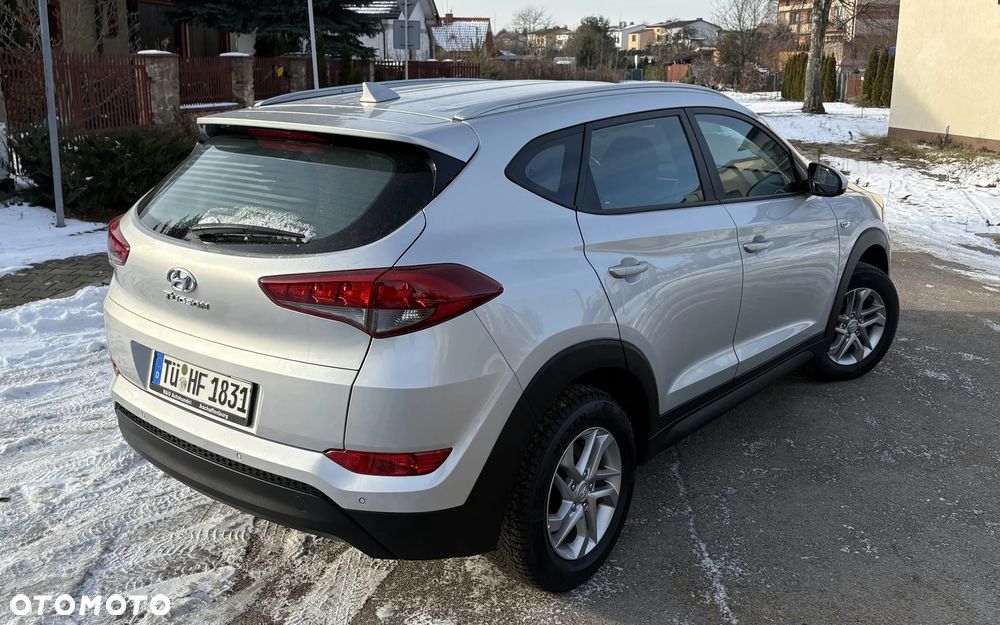 Hyundai Tucson blue 1.7 CRDi 2WD Style - 10