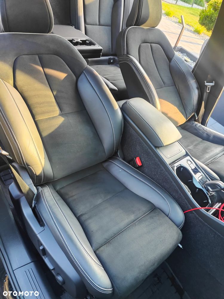 Volvo XC 40 T5 AWD R-Design - 15