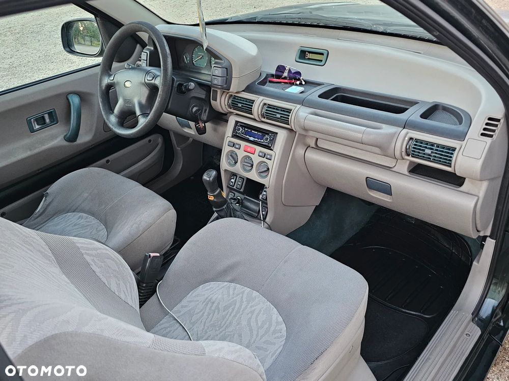 Land Rover Freelander 2.0 D - 9