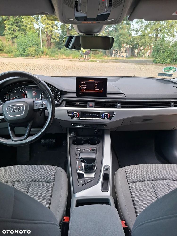 Audi A4 Avant 2.0 TDI S tronic - 29