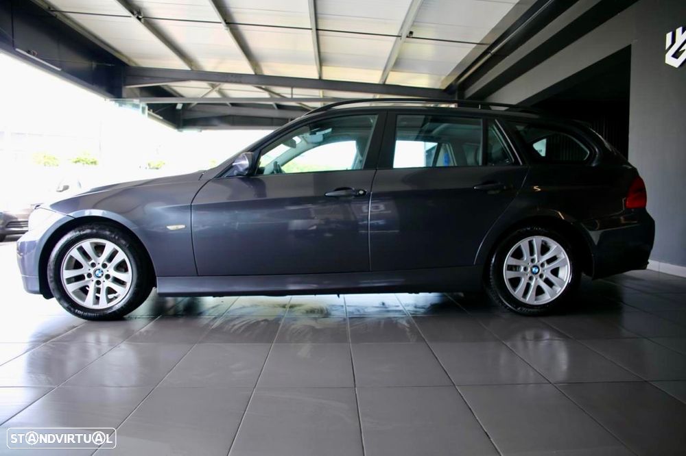 BMW 320 d Touring Dynamic - 4