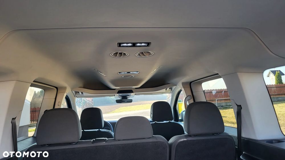 Volkswagen Caddy - 14