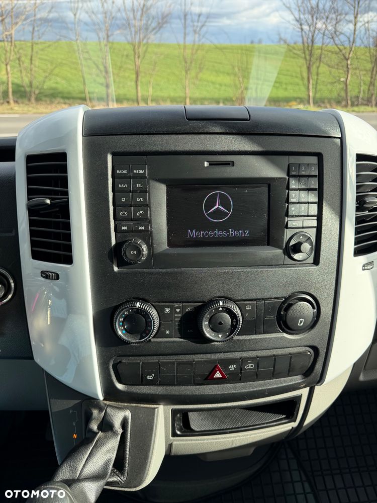 Mercedes-Benz Sprinter - 20