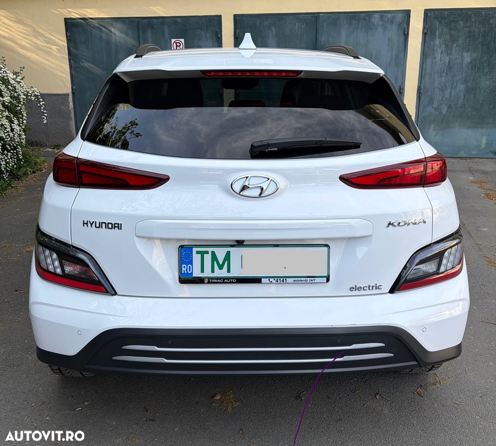Hyundai KONA - 5