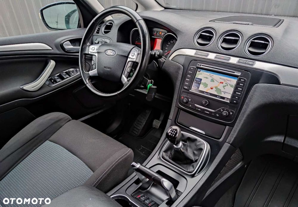 Ford S-Max 2.0 TDCi DPF Business Edition - 17