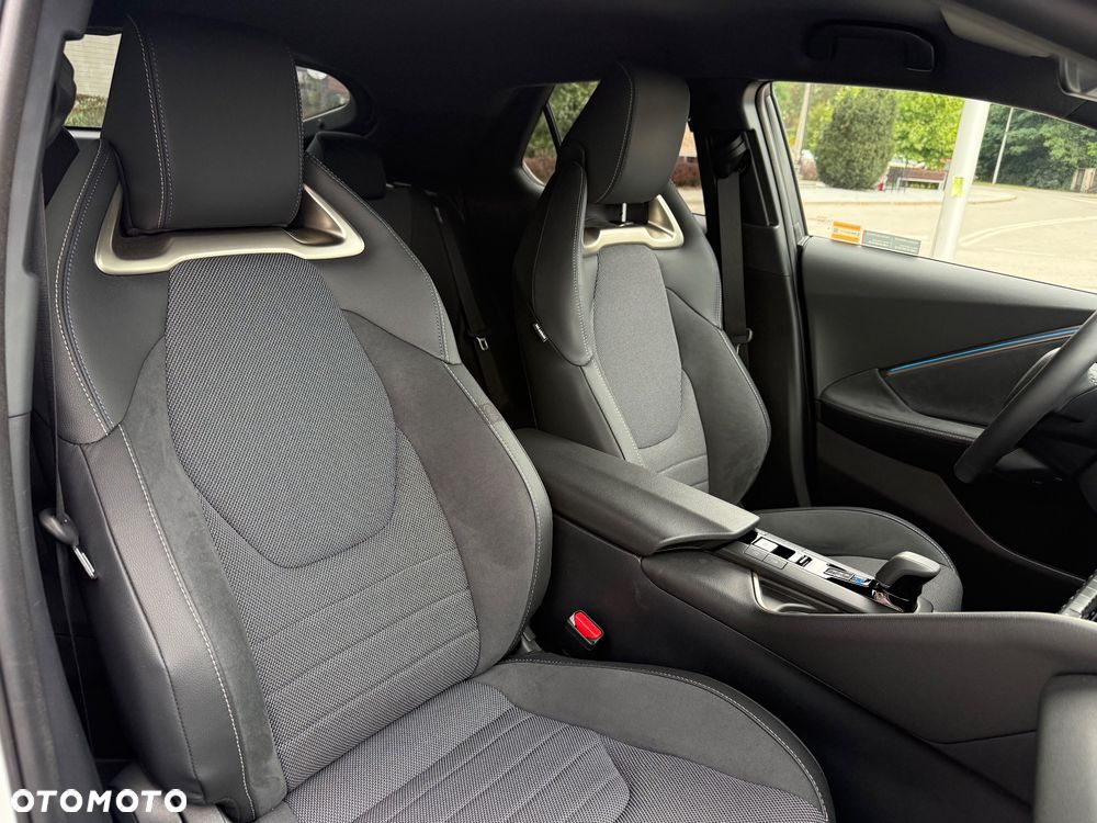 Toyota C-HR 2.0 Hybrid Dynamic Force Executive - 31