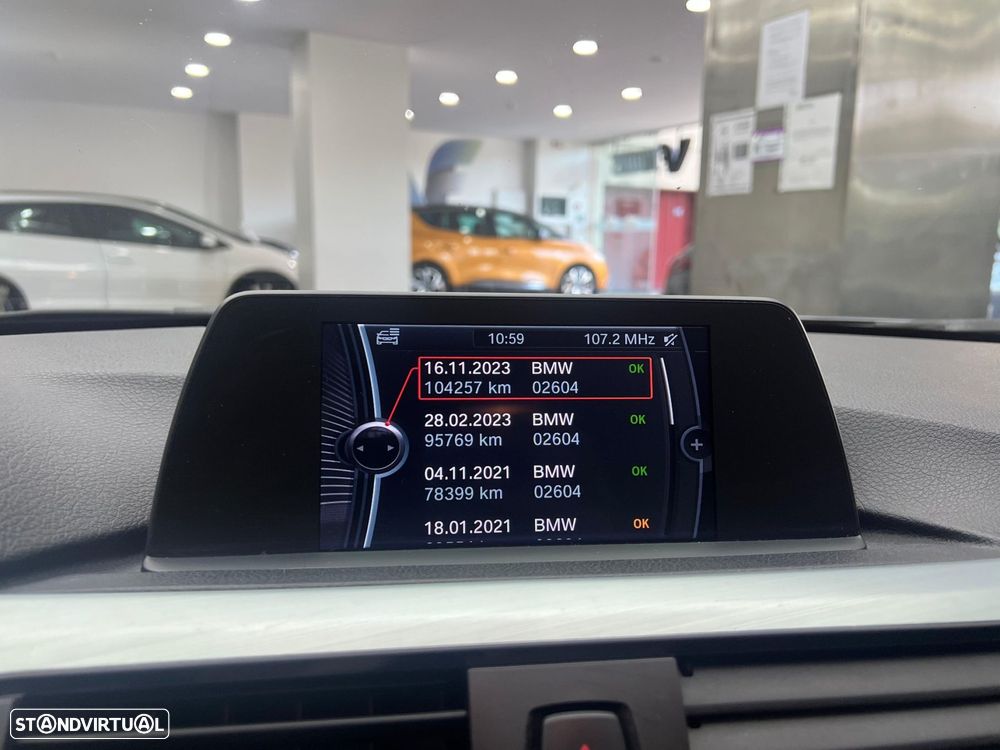 BMW 318 d Touring Navigation Sport Auto - 29