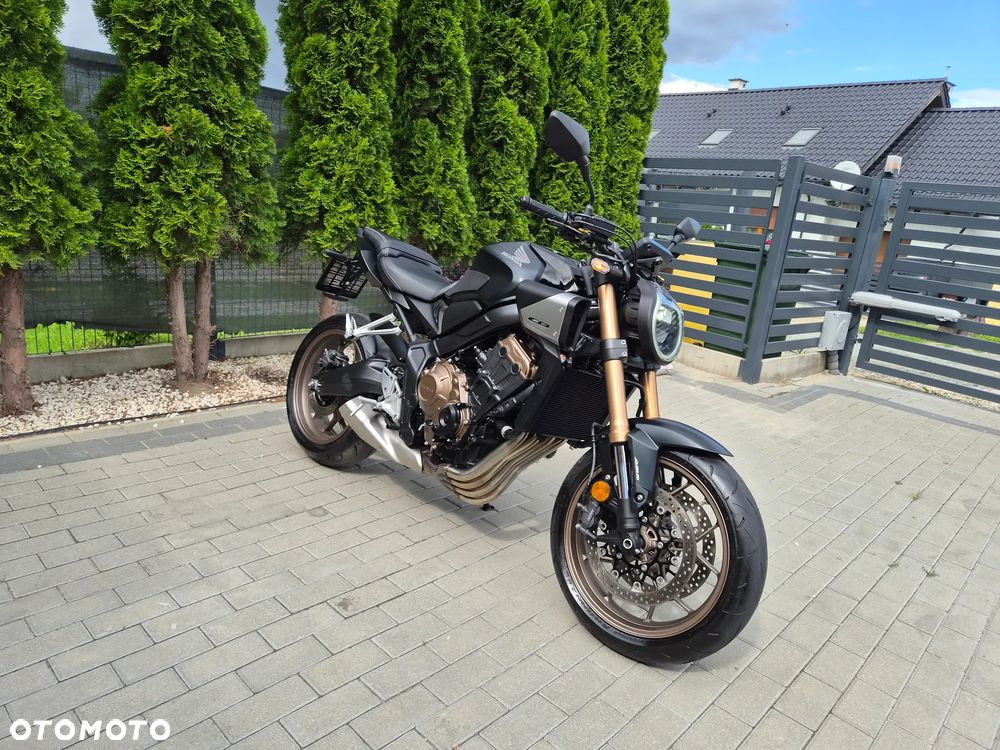 Honda CB - 21