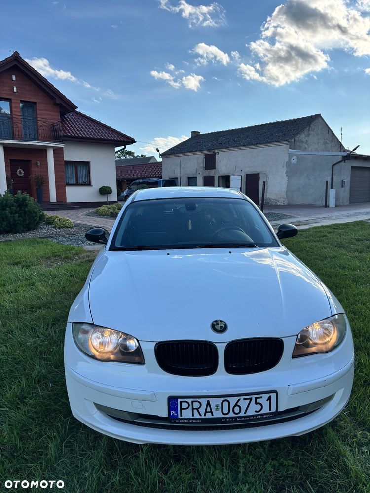 BMW Seria 1 118d - 6