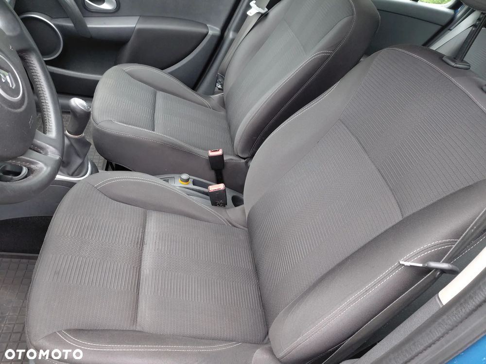 Renault Clio - 15
