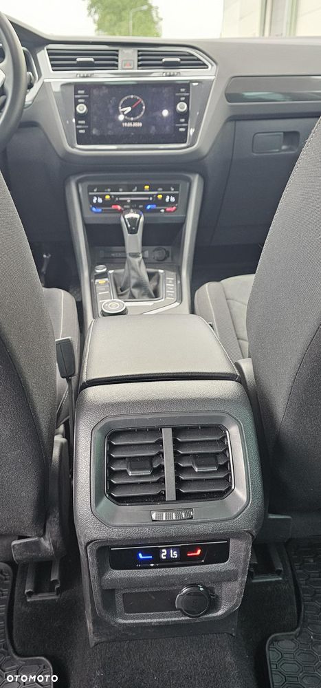Volkswagen Tiguan - 2