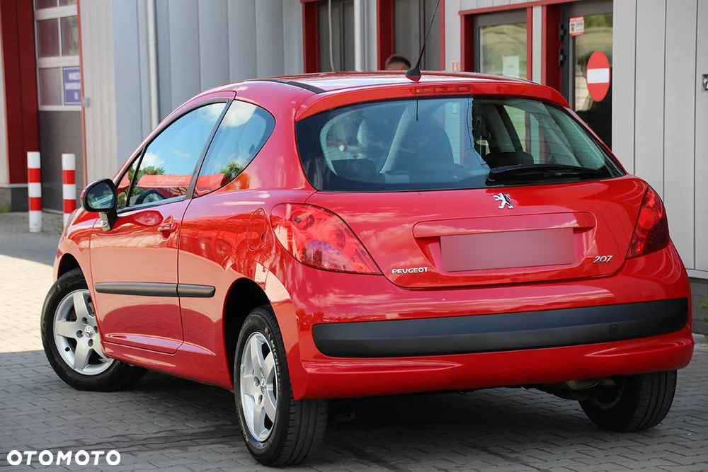 Peugeot 207 1.4 16V Trendy - 3